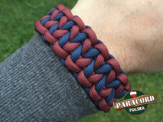 Bransoleta z Paracordu typ "Pocket" z wplecioną plastikową klamrą, kolor "Marron Red - Dark Blue"