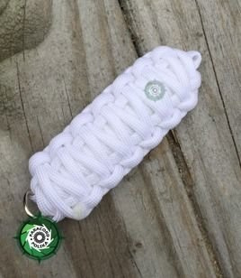 Brelok survivalowy z Paracordu 550 o splocie "King Cobra", kolor "White"
