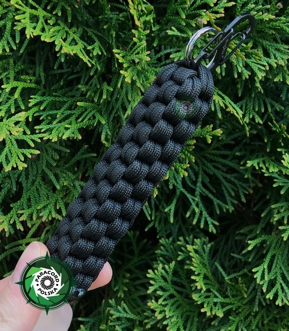 Brelok survivalowy o splocie "King Box Knot", kolor: "Black" z metalową szeklą Nite Ize S-BINER