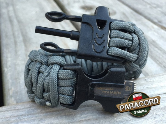 Bransoleta z Paracordu typ "King Cobra" na klamrze z wbudowanym gwizdkiem, krzesiwem i blachą, Kolor "Gun Metal"
