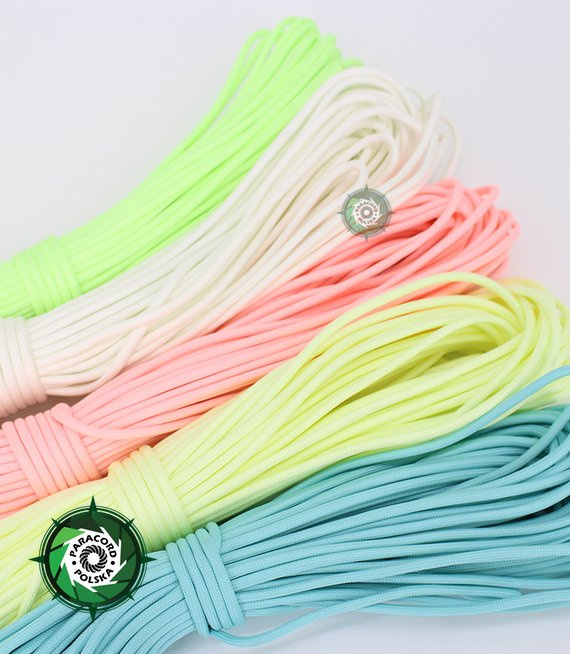 Rolka o długości 30,40 metrów linki Paracord 550, kolor: Light Blue Fosforescencyjny