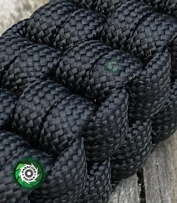 Brelok survivalowy o splocie "King Box Knot", kolor: "Black" z metalową szeklą Nite Ize S-BINER