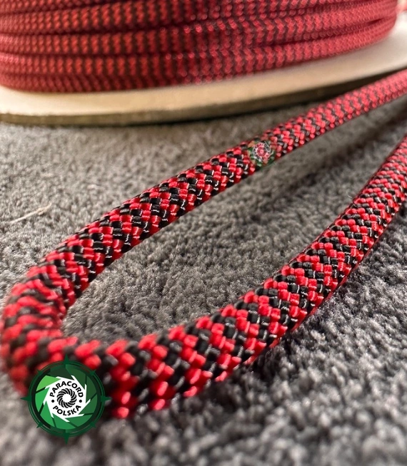 Szpula linki Paracord 550 o długości 304,8 metra, kolor: Bazooka Red