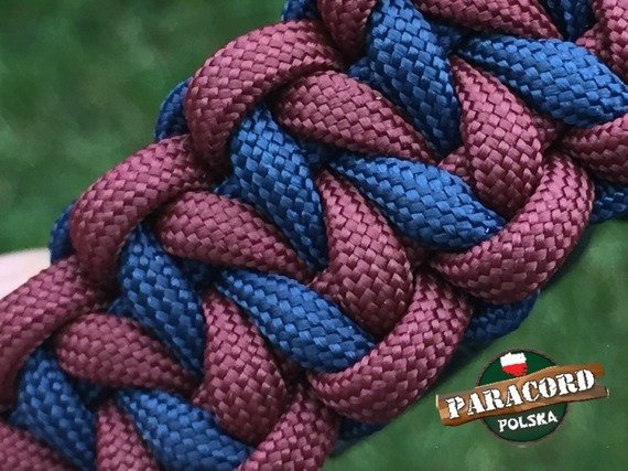 Bransoleta z Paracordu typ "Pocket" z wplecioną plastikową klamrą, kolor "Marron Red - Dark Blue"