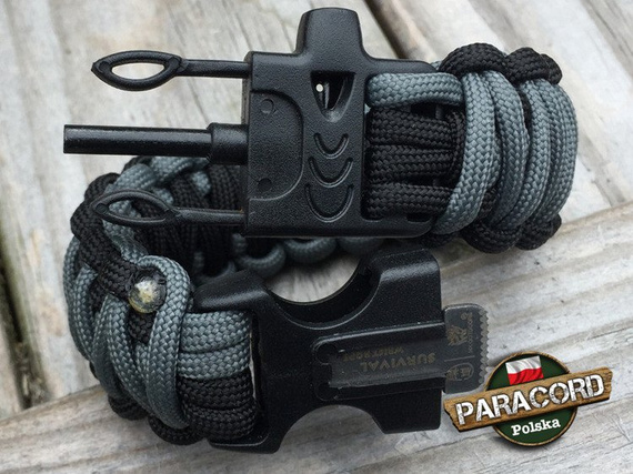 Bransoleta z Paracordu typ "King Cobra" na klamrze z wbudowanym gwizdkiem, krzesiwem i blachą, Kolor "Black - Gun Metal"
