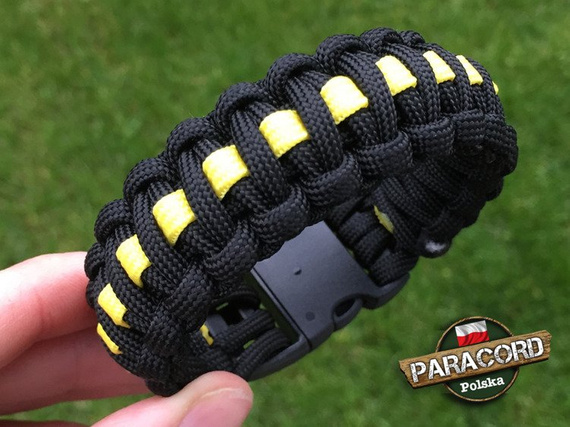 Bransoleta z Paracordu typ "Cobra Thin Yellow Line" z wplecioną plastikową klamrą