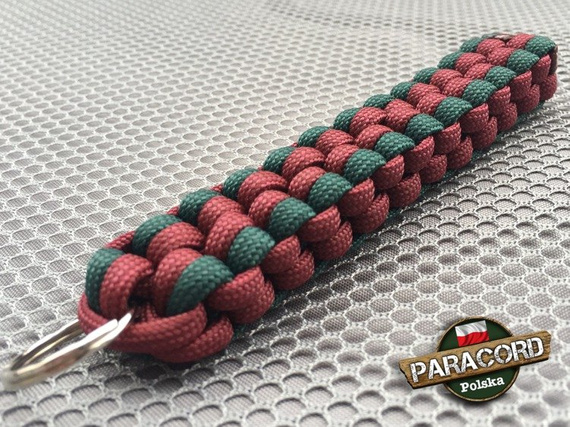 Brelok survivalowy z Paracordu 550 o splocie "Royal Box Knot", kolor: "Dark red - Blue green"