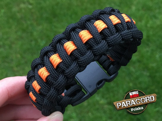Bransoleta z Paracordu typ "Cobra Thin Gerber Line" z wplecioną plastikową klamrą