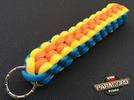Brelok survivalowy z Paracordu 550 o splocie "Royal Box Knot", kolor: "Orange - Yellow - Blue"