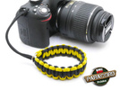 Pasek z oryginalnego Paracordu typ III 550 o siedmiu rdzeniach do aparatu, kamery, lornetki, dalomierza, typ splotu "Cobra", kolor "Black - yellow"