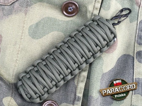 Brelok survivalowy z Paracordu 550 o splocie "Royal Cobra", kolor "Army Green" z metalową szeklą Nite Ize S-BINER