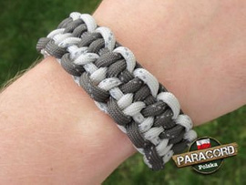 Bransoleta survivalowa z Paracordu typ "Rabez" z wplecioną metalową regulowaną szeklą, Kolor: "Neutral Grey Reflective - Gun Metal".