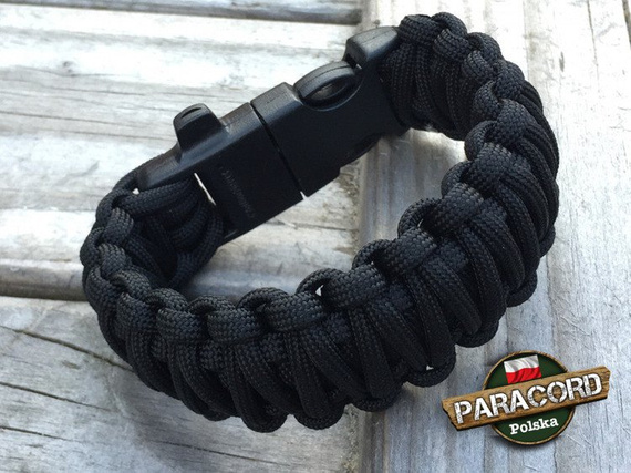 Bransoleta z Paracordu typ "King Cobra" na klamrze z wbudowanym gwizdkiem, krzesiwem i blachą, Kolor "Black"