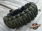 Bransoleta z Paracordu typ "King Cobra" na klamrze z wbudowanym gwizdkiem, krzesiwem i blachą, Kolor "Army Green"