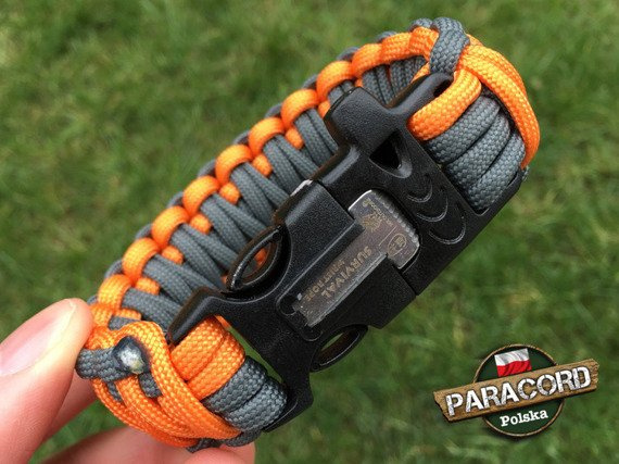 Bransoleta z Paracordu typ "King Cobra" na klamrze z wbudowanym gwizdkiem, krzesiwem i blachą, Kolor "Orange Yellow - Gun Metal"