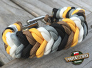Bransoleta survivalowa z Paracordu typ "Dort-5" z wplecioną metalową regulowaną szeklą, Kolor: "Black - Coyote Brown - Golden Rod - White - Neutral Grey".
