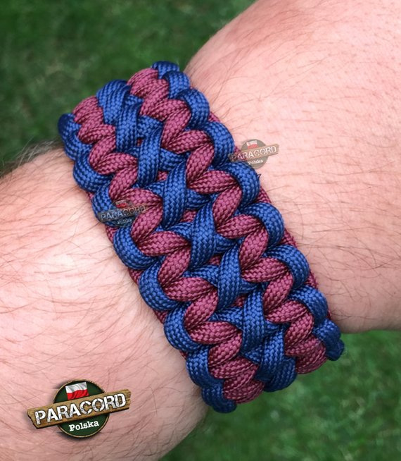 Bransoleta z Paracordu typ "X-Cobra" na klamrze z wbudowanym gwizdkiem, krzesiwem i blachą, Kolor "Dark blue - Dark red"