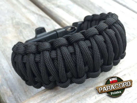 Bransoleta z Paracordu typ "King Cobra" na klamrze z wbudowanym gwizdkiem, krzesiwem i blachą, Kolor "Black"