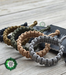 Bransoleta survivalowa z Paracordu regulowana typ "Mad Max" Kolor: "Army Green".