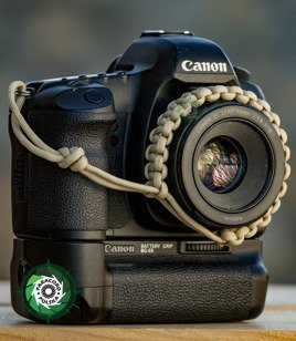 Pasek z oryginalnego Paracordu typ III 550 o siedmiu rdzeniach do aparatu, kamery, lornetki, dalomierza,