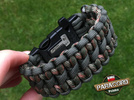 Bransoleta z Paracordu typ "X-Cobra" na klamrze z wbudowanym gwizdkiem, krzesiwem i blachą, Kolor "Army Green Camo - Army Green"