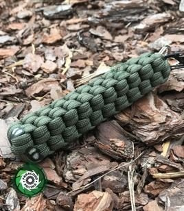 Brelok survivalowy o splocie "King Box Knot", kolor: "Army Green" z metalową szeklą Nite Ize S-BINER
