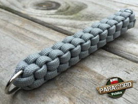 Brelok survivalowy z Paracordu 550 o splocie "Box Knot", kolor "Neutral grey"