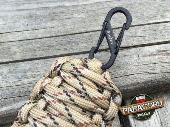 Brelok survivalowy z Paracordu 550 o splocie "Royal Cobra", kolor "Desert Camo" z metalową szeklą Nite Ize S-BINER