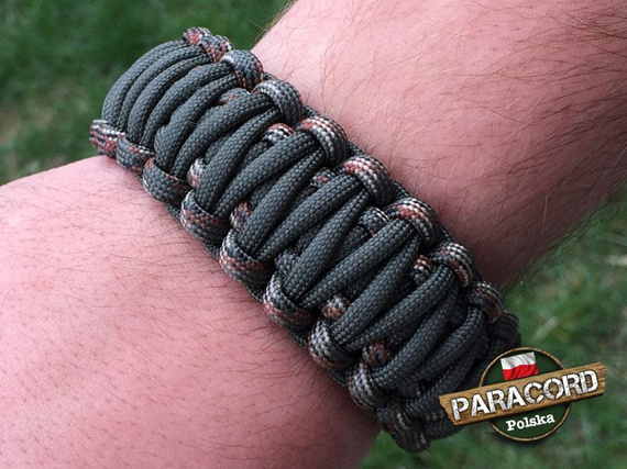 Bransoleta z Paracordu typ "King Cobra" na klamrze z wbudowanym gwizdkiem, krzesiwem i blachą, Kolor "Army Green Camo -Army Green"