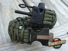Bransoleta z Paracordu typ "King Cobra" na klamrze z wbudowanym gwizdkiem, krzesiwem i blachą, Kolor "Army Green"